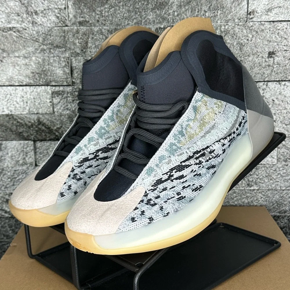 Adidas Yeezy QNTM Sea Teal - NEW - M9.5
